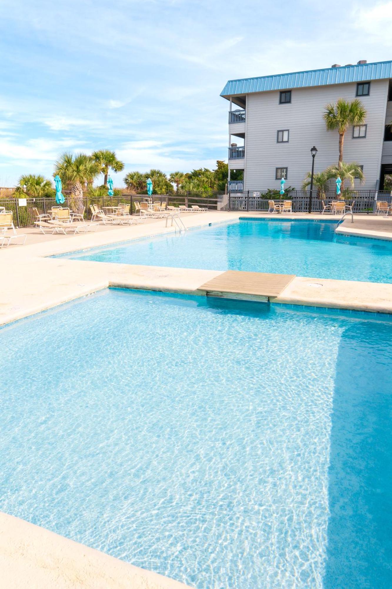 Апартаменти Private Balcony - Beach - Pool And Pickleball Tybee Island Екстер'єр фото