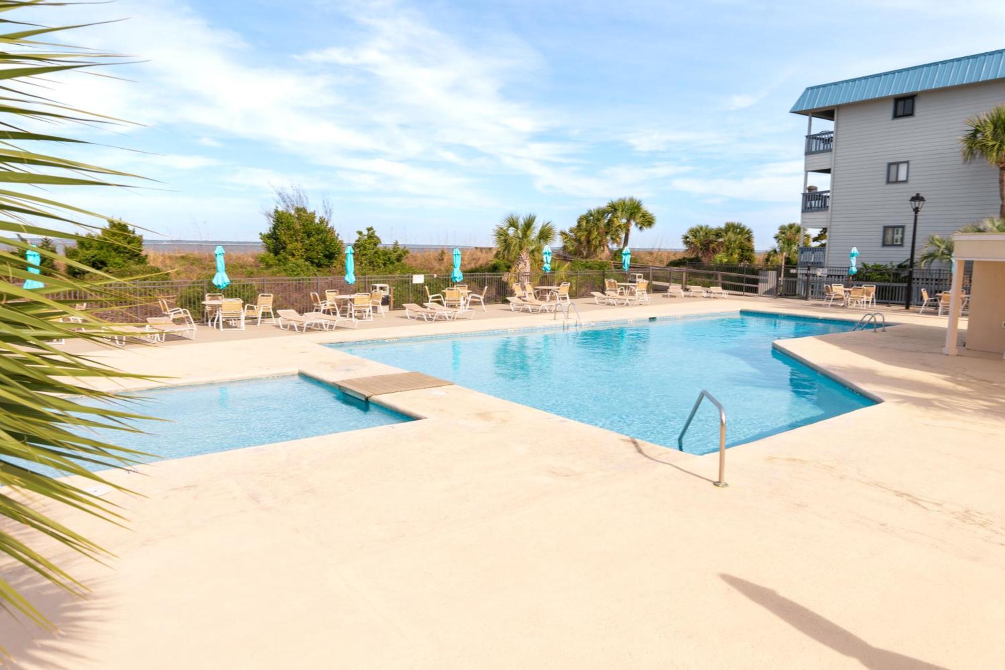 Апартаменти Private Balcony - Beach - Pool And Pickleball Tybee Island Екстер'єр фото