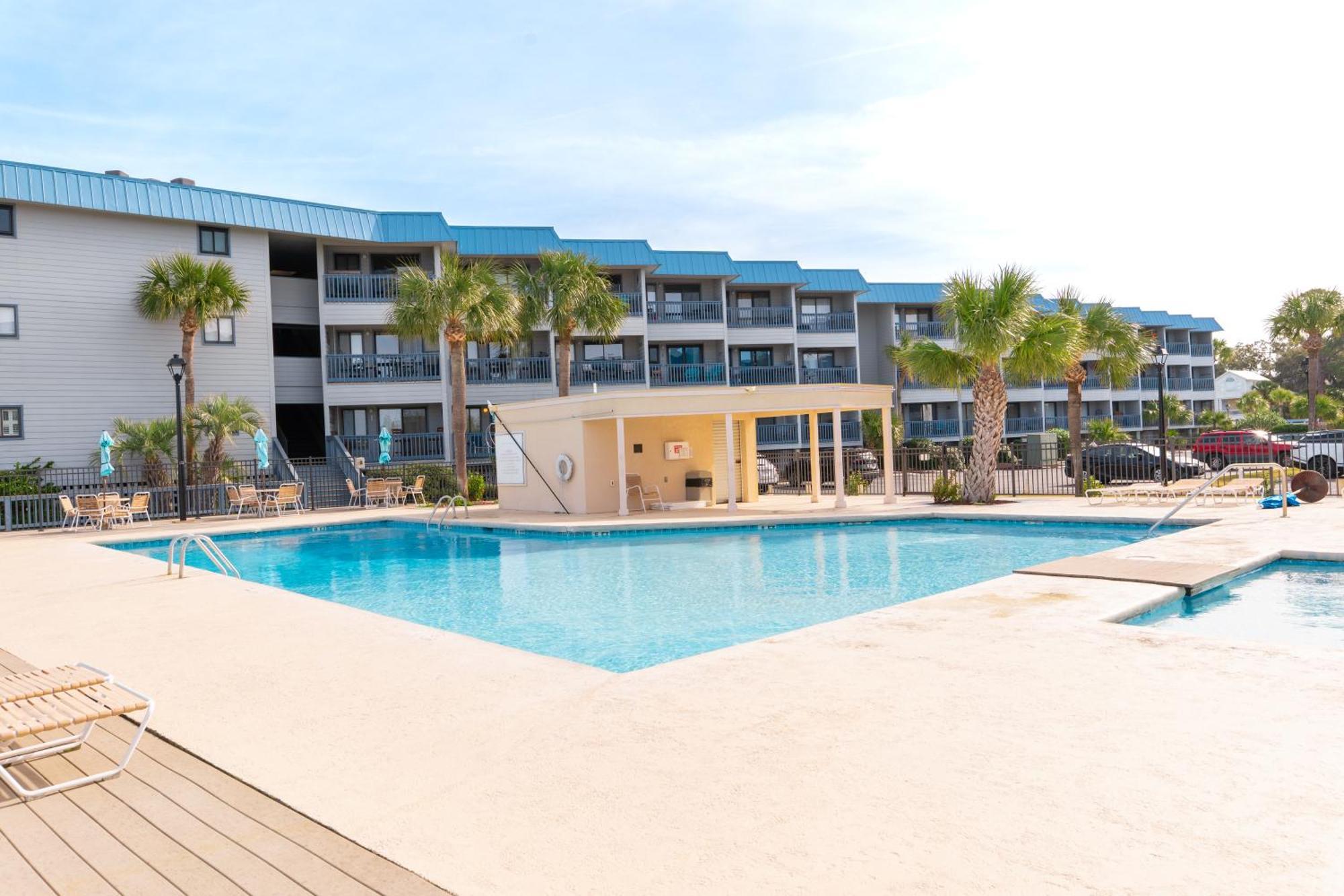 Апартаменти Private Balcony - Beach - Pool And Pickleball Tybee Island Екстер'єр фото