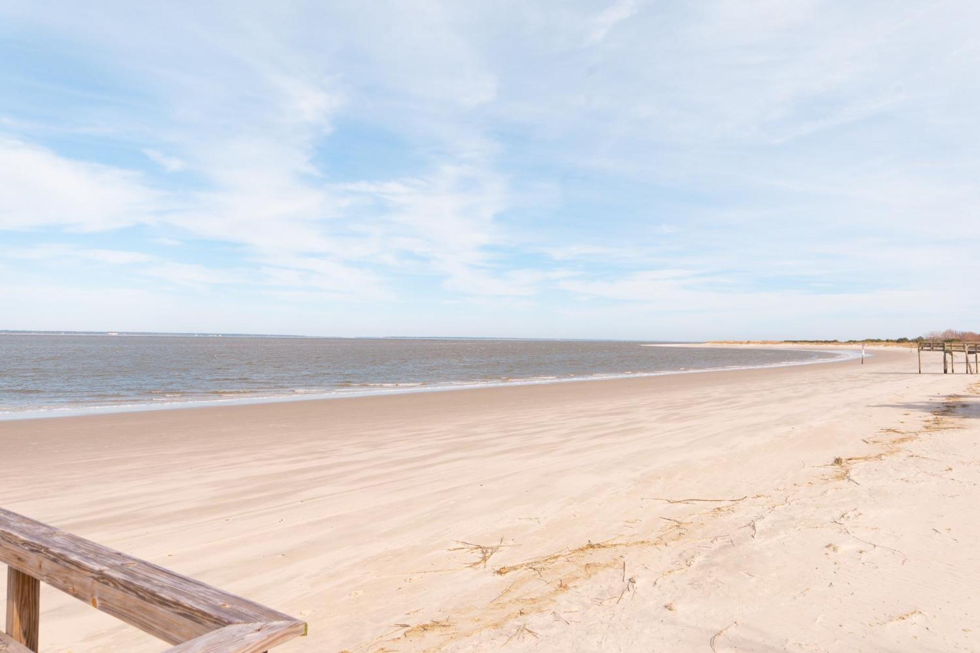 Апартаменти Private Balcony - Beach - Pool And Pickleball Tybee Island Екстер'єр фото